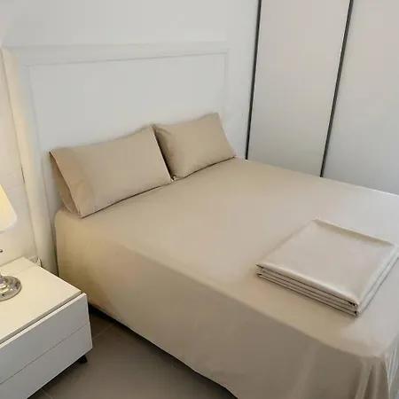 Ll Sogno - Attico Con Terrazza Panoramica شقة